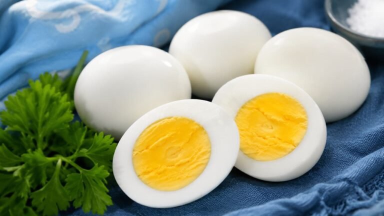 7 Science-Backed Benefits of Eating Eggs for Breakfast
